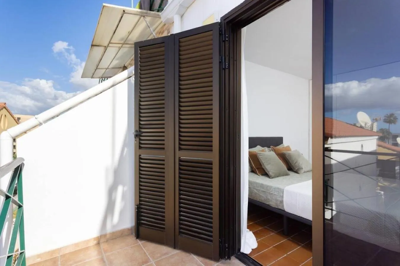 Two Apartments 250M From Las Americas Beach Playa de las Américas España