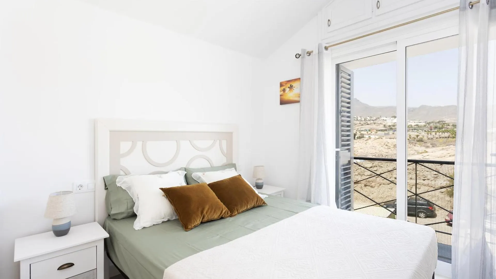 Two Apartments 250M From Las Americas Beach Playa de las Américas