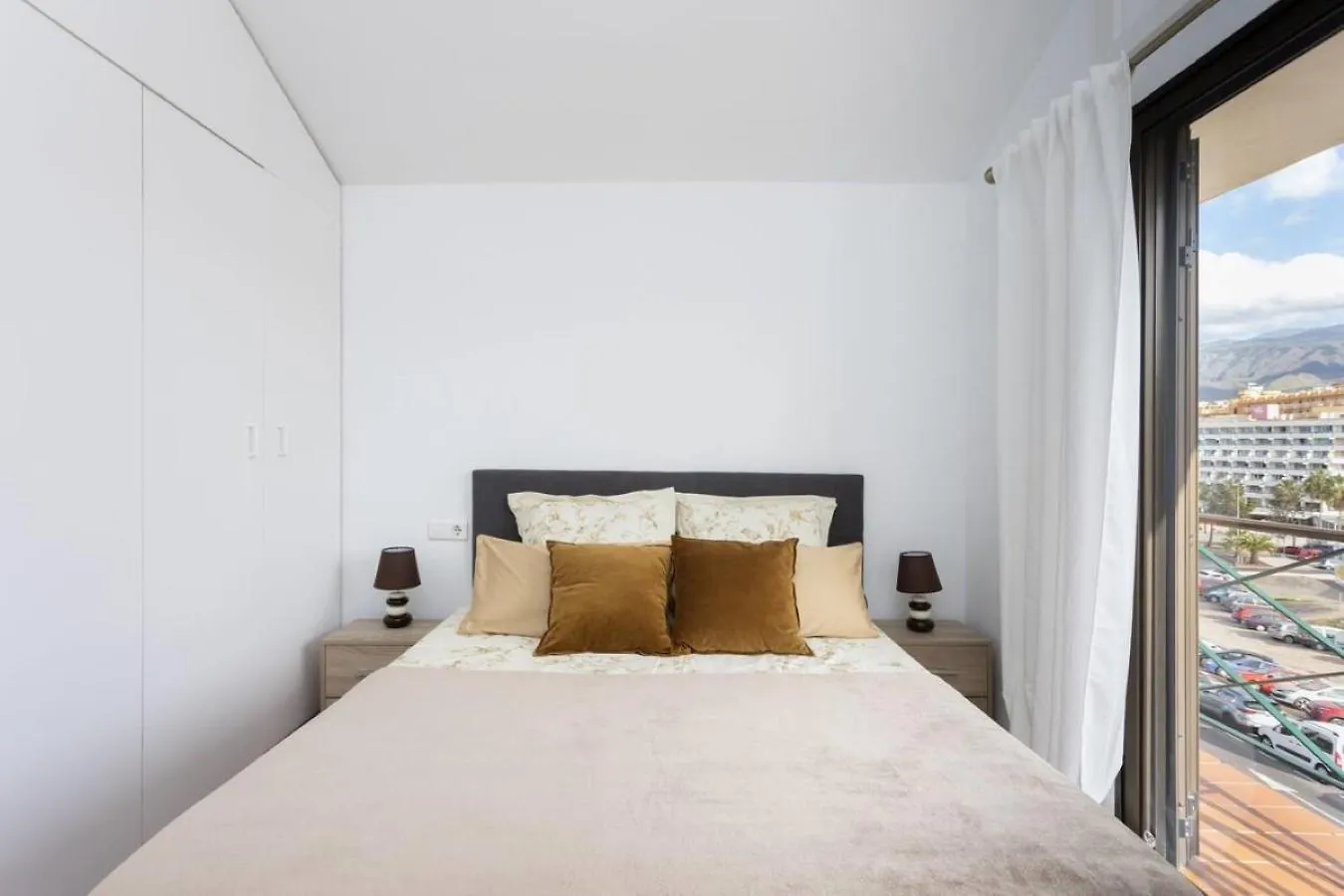 Two Apartments 250M From Las Americas Beach Playa de las Américas