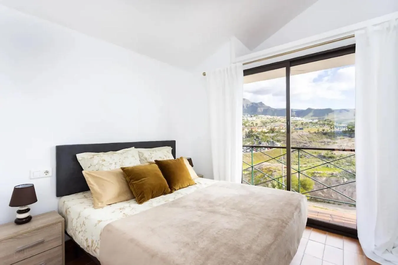 Two Apartments 250M From Las Americas Beach Playa de las Américas