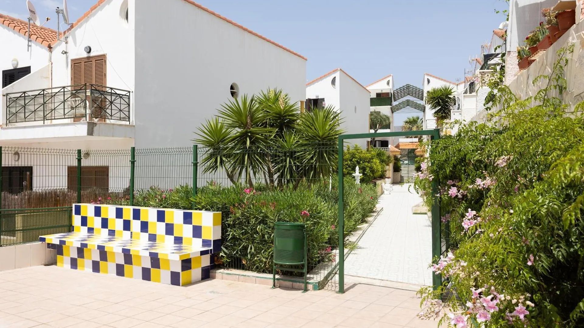 Two Apartments 250M From Las Americas Beach Playa de las Américas España