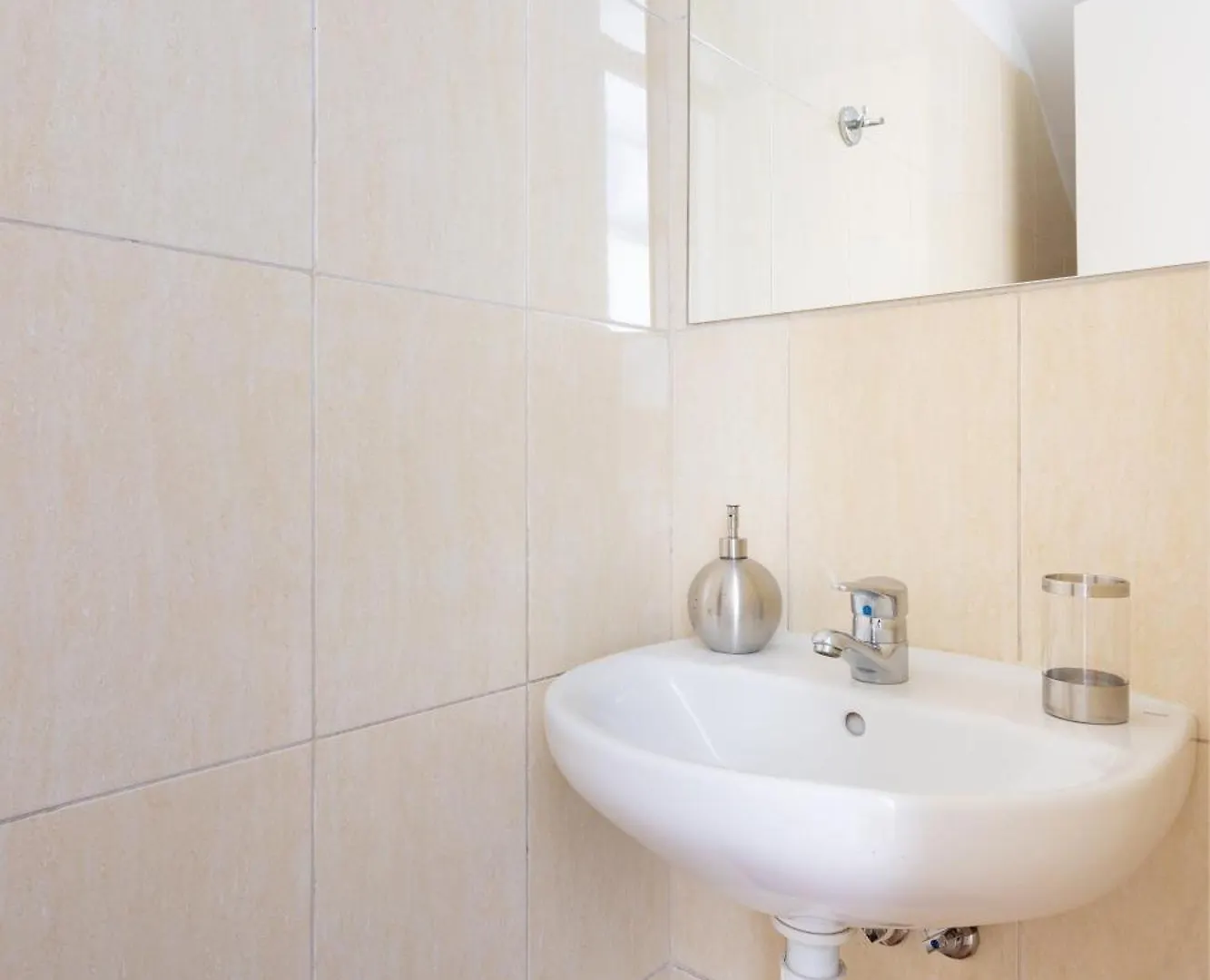 Two Apartments 250M From Las Americas Beach プラヤ・デ・ラス・アメリカス 0*,  スペイン