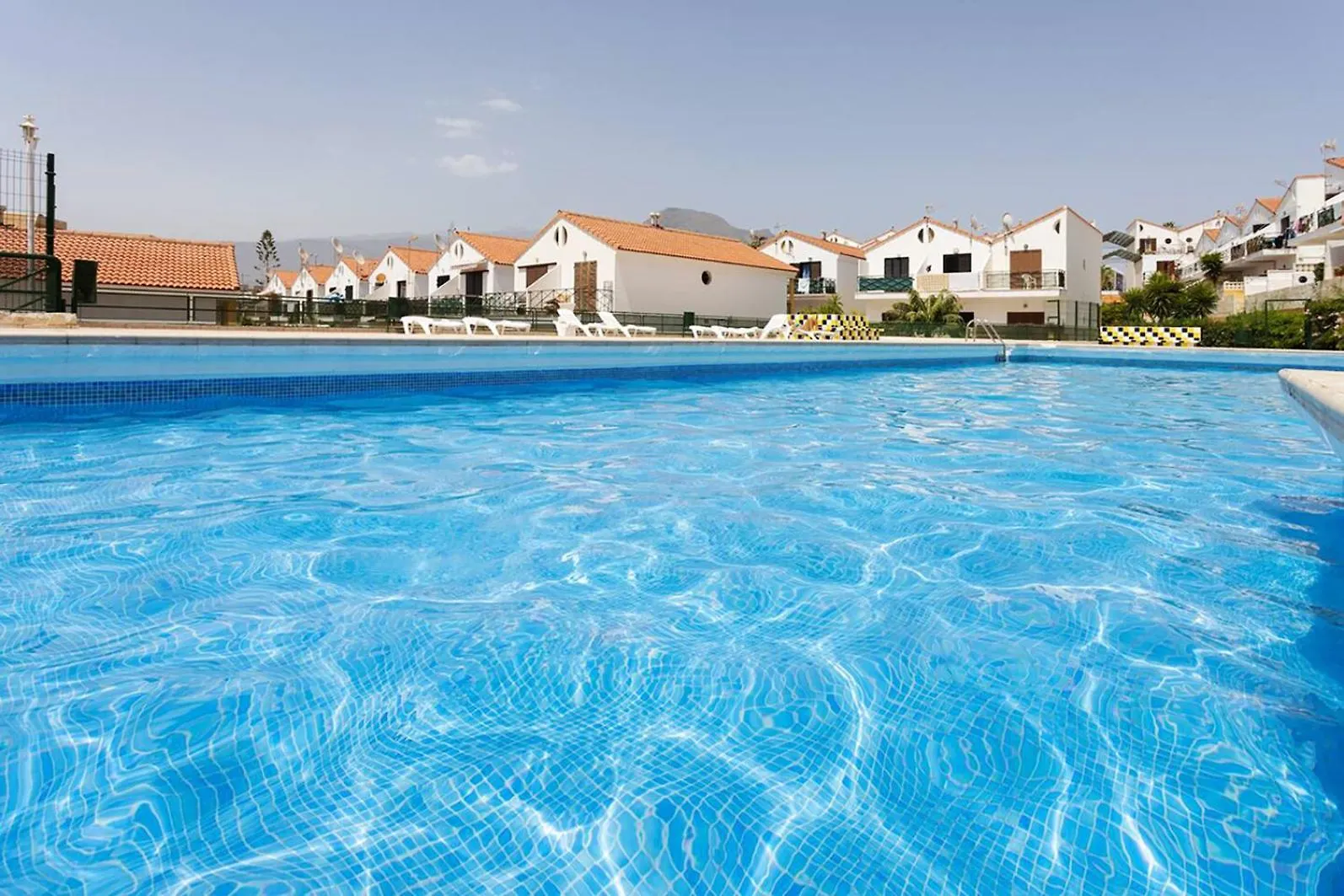 Two Apartments 250M From Las Americas Beach Playa de las Américas
