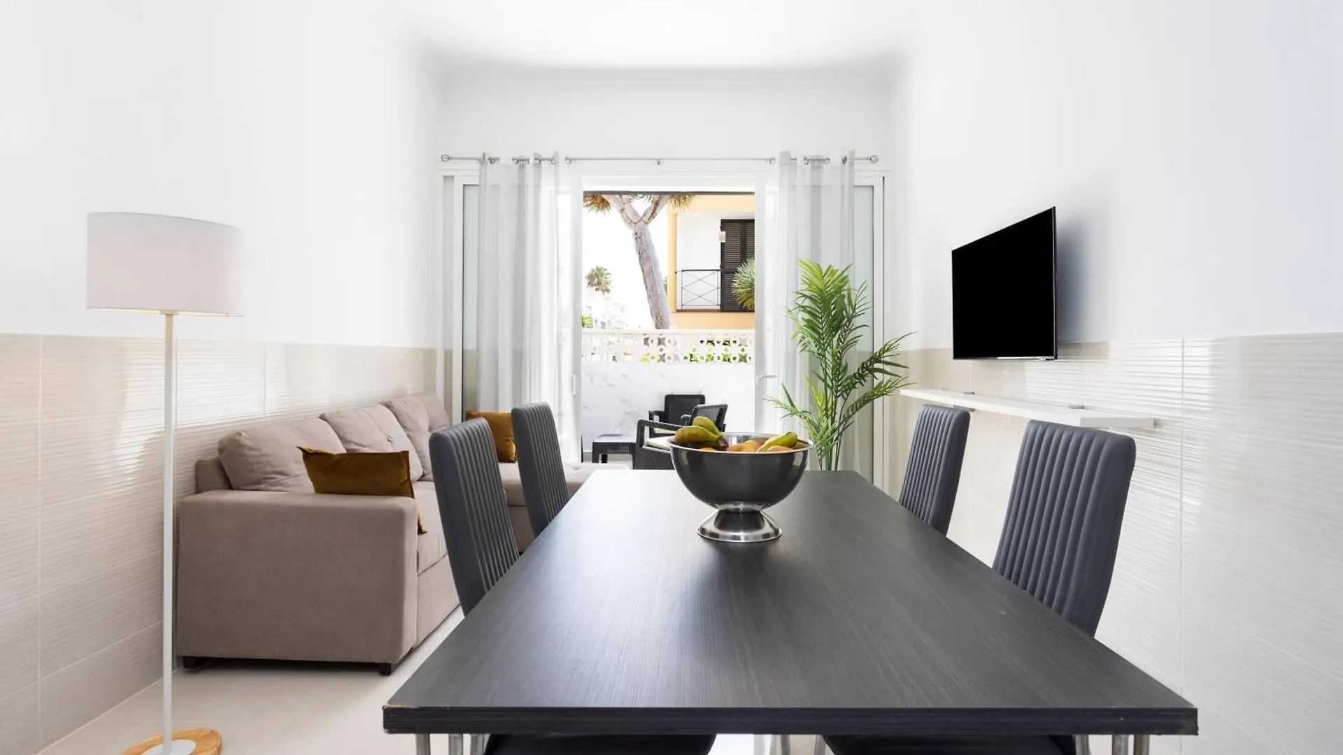 Two Apartments 250M From Las Americas Beach Playa de las Americas  Španělsko